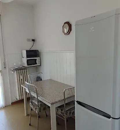 アパート Alloggio Incantevole *